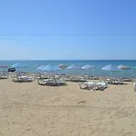 Yasmin Hotel 2*